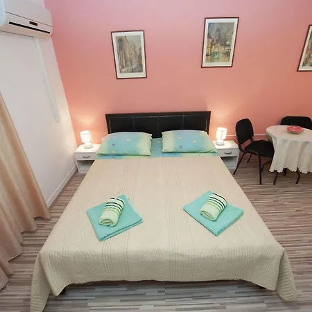 Hotell Damira