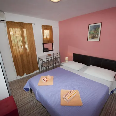 Damira Hotell